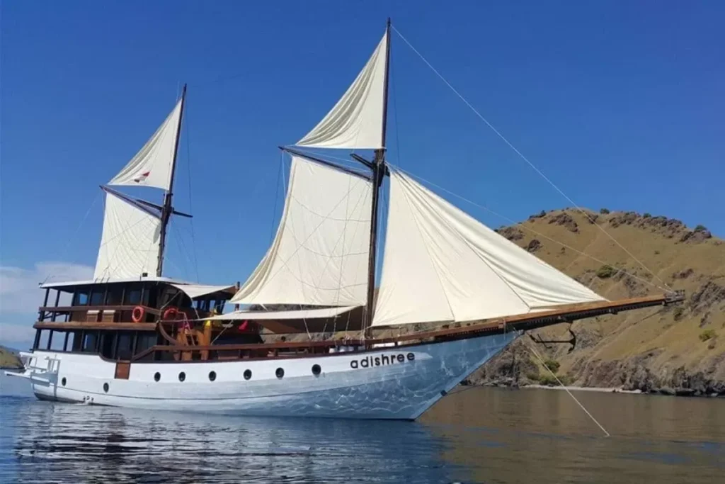 From Lines Plan to Launch: A Steel Yacht Build Timeline